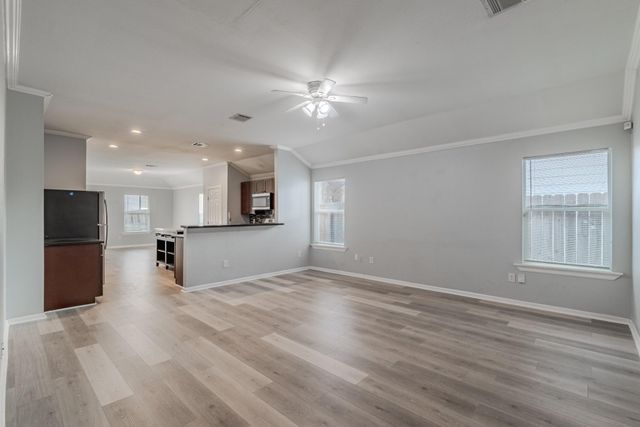 834 Elkhart Street, Houston, TX 77091