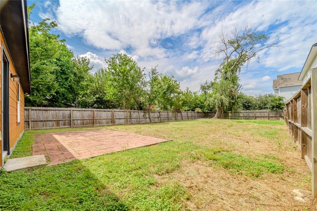 834 Elkhart Street, Houston, TX 77091