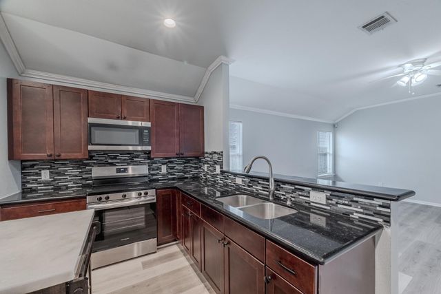 834 Elkhart Street, Houston, TX 77091