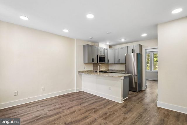 1821 T ST NW, Washington, DC 20009