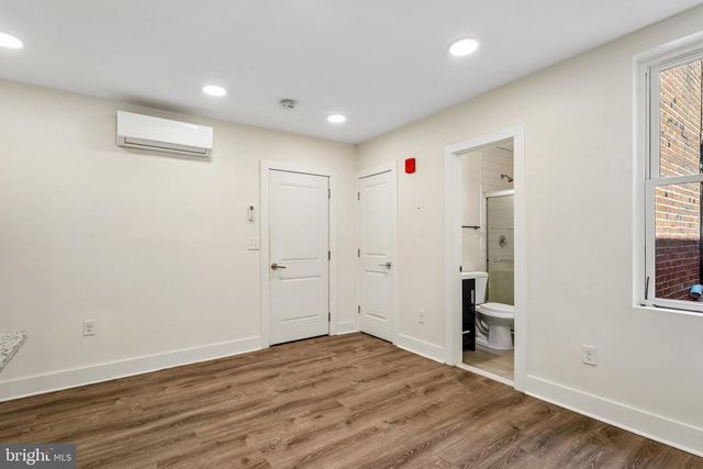 1821 T ST NW, Washington, DC 20009