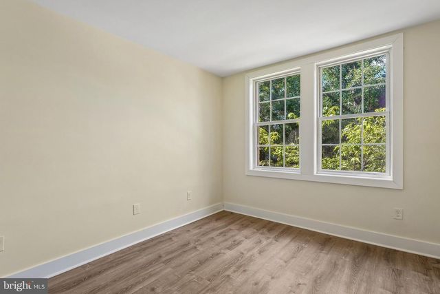 1821 T ST NW, Washington, DC 20009