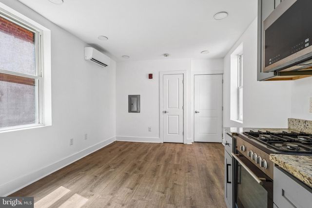 1821 T ST NW, Washington, DC 20009