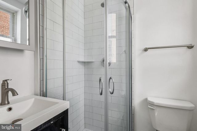 1821 T ST NW, Washington, DC 20009