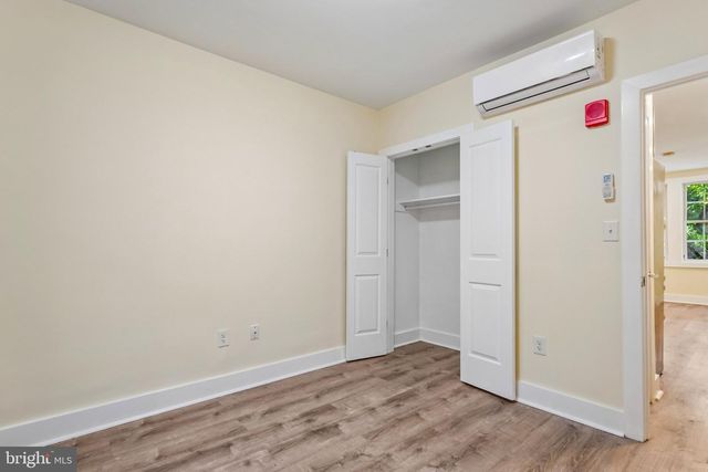 1821 T ST NW, Washington, DC 20009