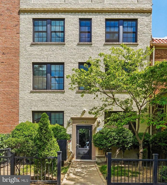 1821 T ST NW, Washington, DC 20009