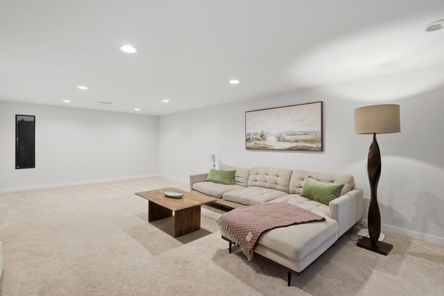 6340 Tingdale Avenue, Edina, MN 55439