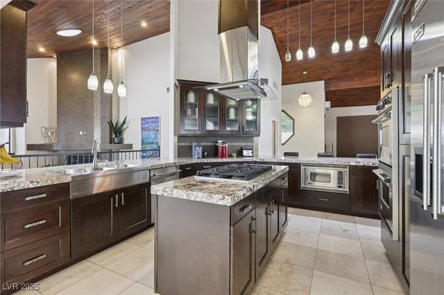 3140 Montessouri Street, Las Vegas, NV 89117