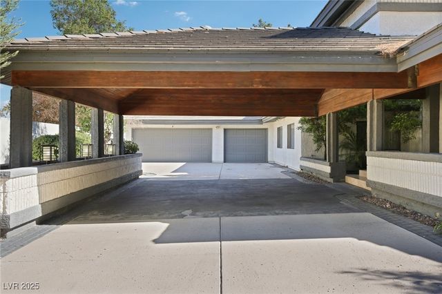 3140 Montessouri Street, Las Vegas, NV 89117