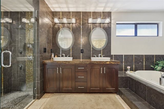 3140 Montessouri Street, Las Vegas, NV 89117