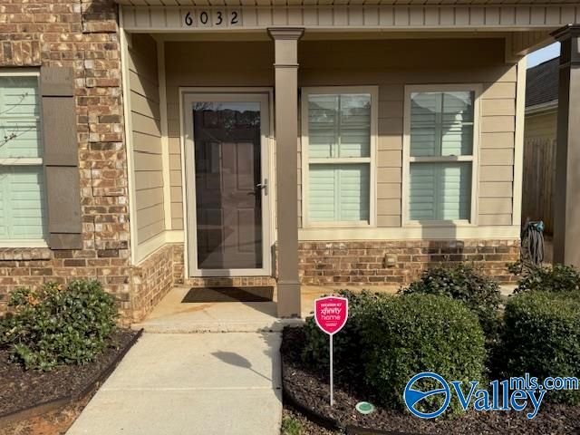 6032 Stonewater Court, Huntsville, AL 35806
