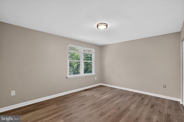 2421 YORK CT, Waldorf, MD 20602