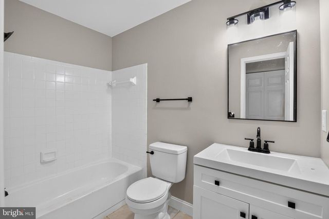 2421 YORK CT, Waldorf, MD 20602