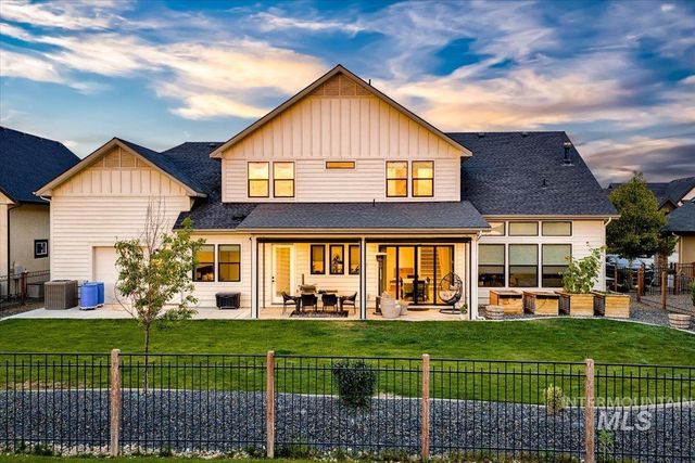 1523 N Morehouse Ave, Eagle, ID 83616