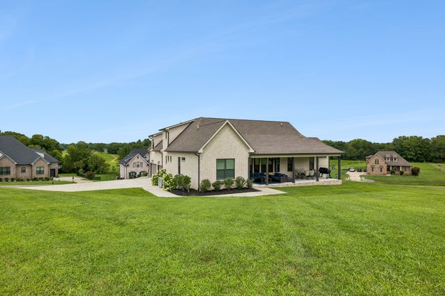 1211 Ballentrace Blvd, Lebanon, TN 37087