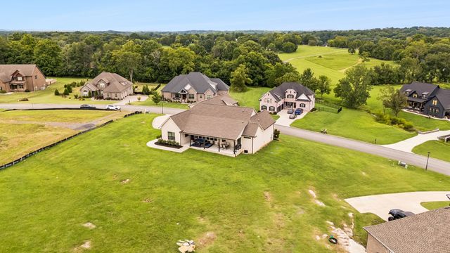 1211 Ballentrace Blvd, Lebanon, TN 37087