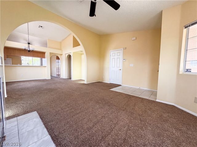 1371 Di Blasi Drive 101, Las Vegas, NV 89119