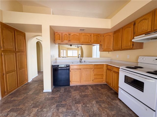1371 Di Blasi Drive 101, Las Vegas, NV 89119