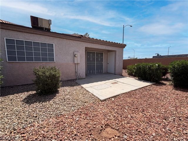 1371 Di Blasi Drive 101, Las Vegas, NV 89119