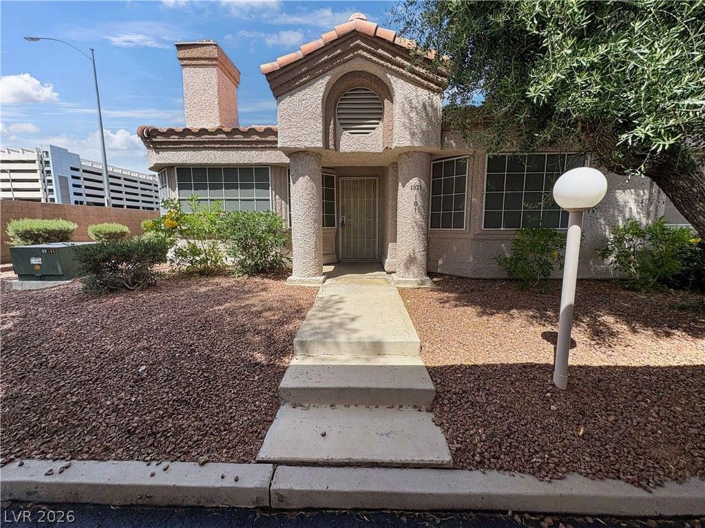 1371 Di Blasi Drive 101, Las Vegas, NV 89119