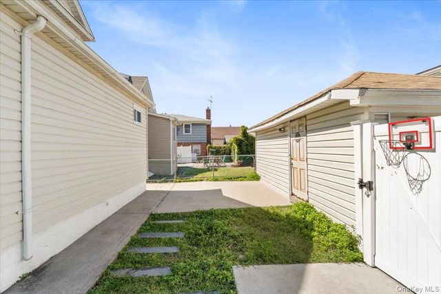 101-19 159th Avenue, Howard Beach, NY 11414