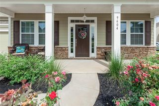 9604 Rayneridge Drive, Huntersville, NC 28078