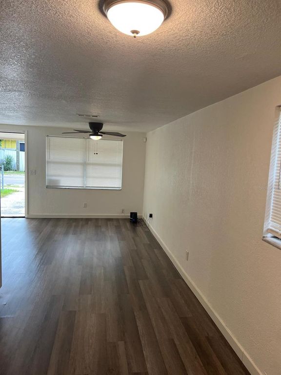 Image 2 of property listing at 10702 N 14TH STREET 2, Tampa, FL 33612