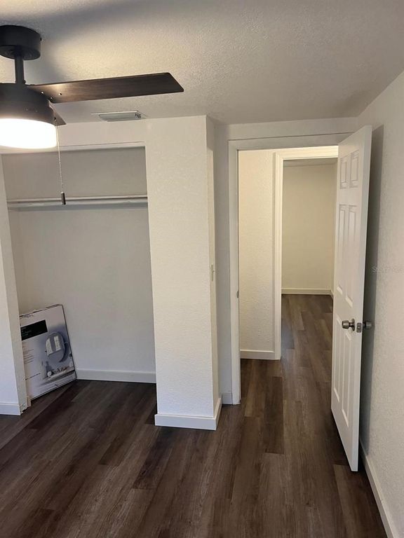 Image 6 of property listing at 10702 N 14TH STREET 2, Tampa, FL 33612