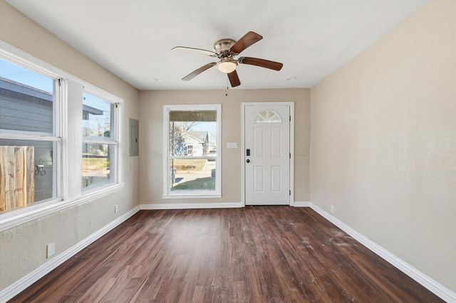 2838 Frost Avenue, Dallas, TX 75215