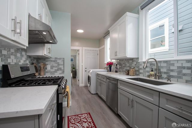 1482 18th Avenue, San Francisco, CA 94122