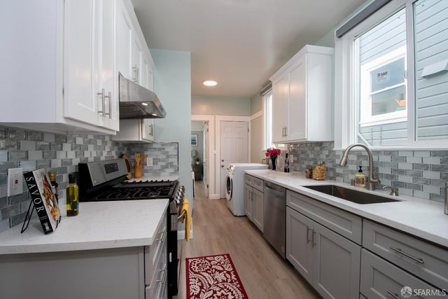 1482 18th Avenue, San Francisco, CA 94122