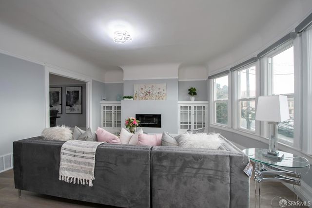 1482 18th Avenue, San Francisco, CA 94122