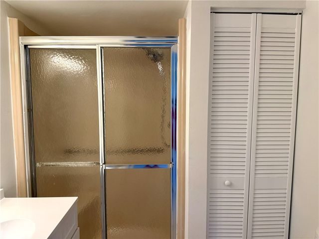 400 18th Street B4, Vero Beach, FL 32960