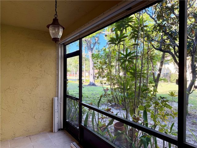 400 18th Street B4, Vero Beach, FL 32960