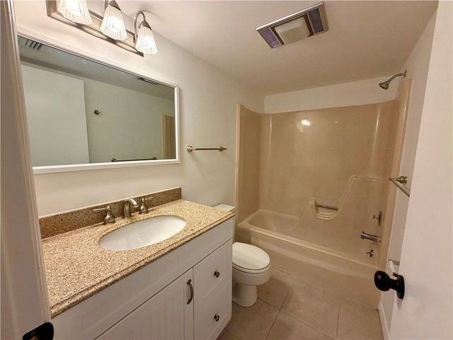 400 18th Street B4, Vero Beach, FL 32960