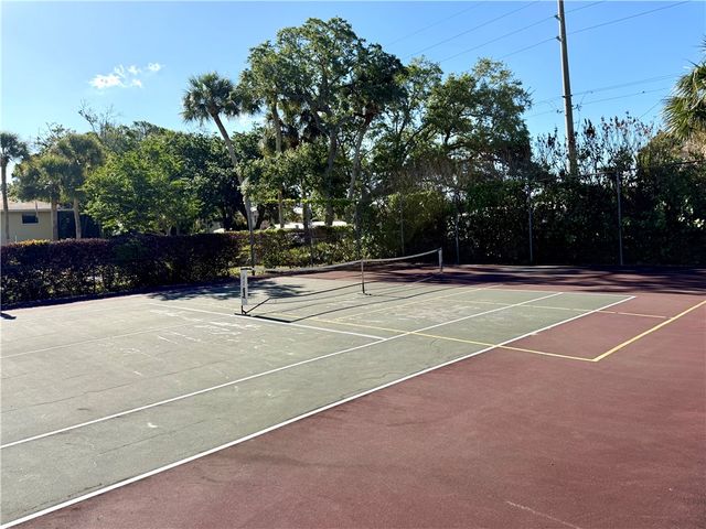 400 18th Street B4, Vero Beach, FL 32960