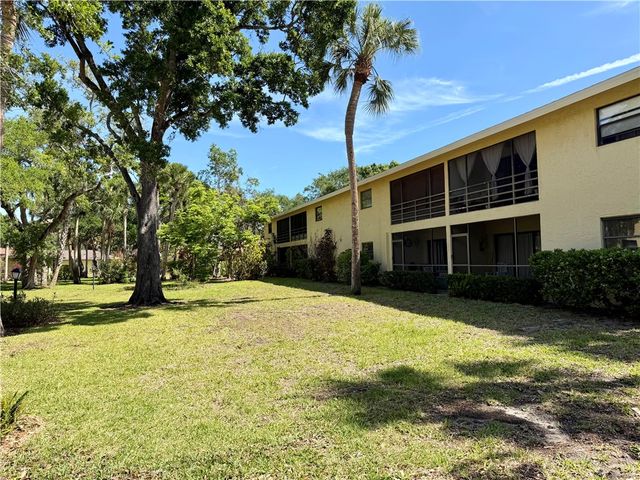 400 18th Street B4, Vero Beach, FL 32960