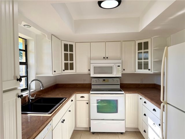 400 18th Street B4, Vero Beach, FL 32960