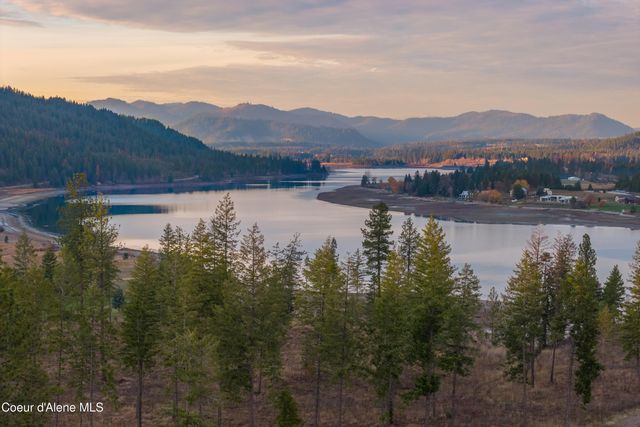 NNA Woodchuck Dr, Lot 15, Priest River, ID 83856