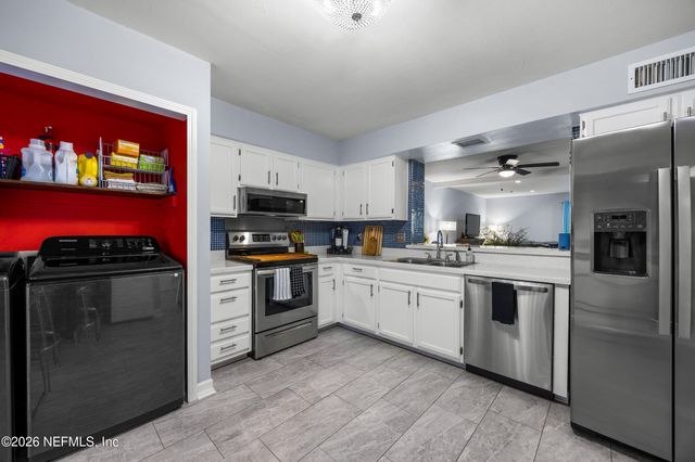 7852 PLAYA DEL REY Court, Jacksonville, FL 32256