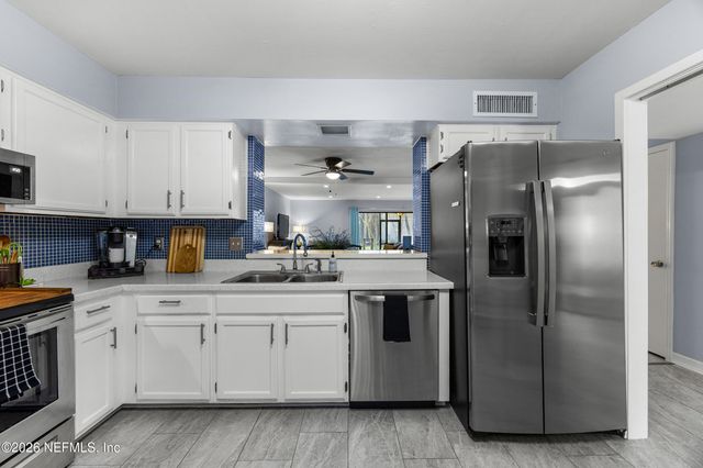 7852 PLAYA DEL REY Court, Jacksonville, FL 32256