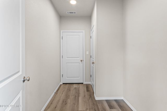 2309 S 58th Ave, Yakima, WA 98903