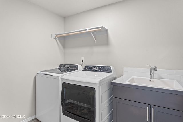 2309 S 58th Ave, Yakima, WA 98903