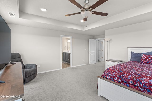 2309 S 58th Ave, Yakima, WA 98903