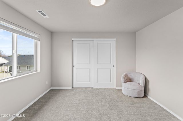 2309 S 58th Ave, Yakima, WA 98903