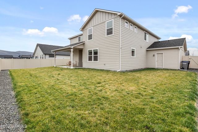 2309 S 58th Ave, Yakima, WA 98903
