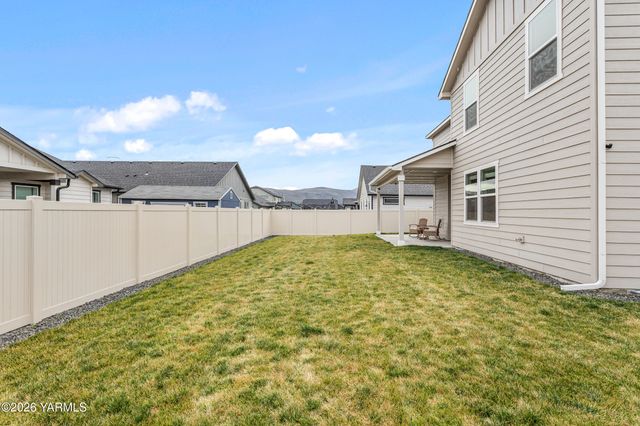 2309 S 58th Ave, Yakima, WA 98903