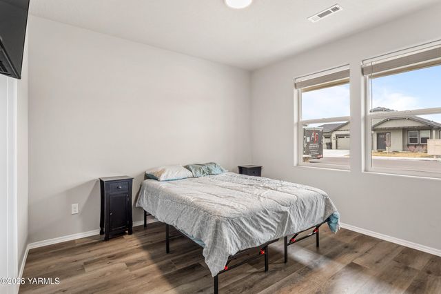 2309 S 58th Ave, Yakima, WA 98903