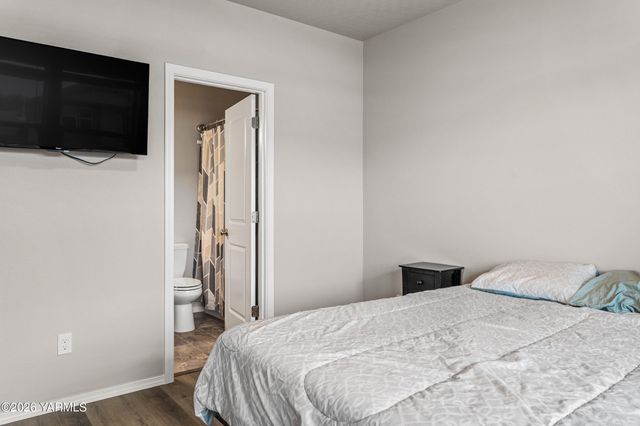 2309 S 58th Ave, Yakima, WA 98903