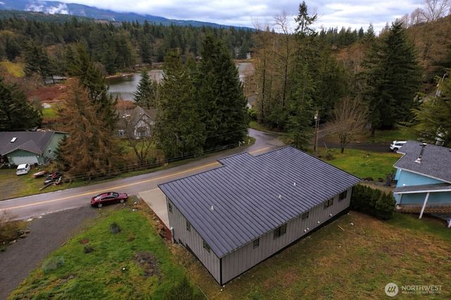 647 Rainbow Drive, Sedro Woolley, WA 98284